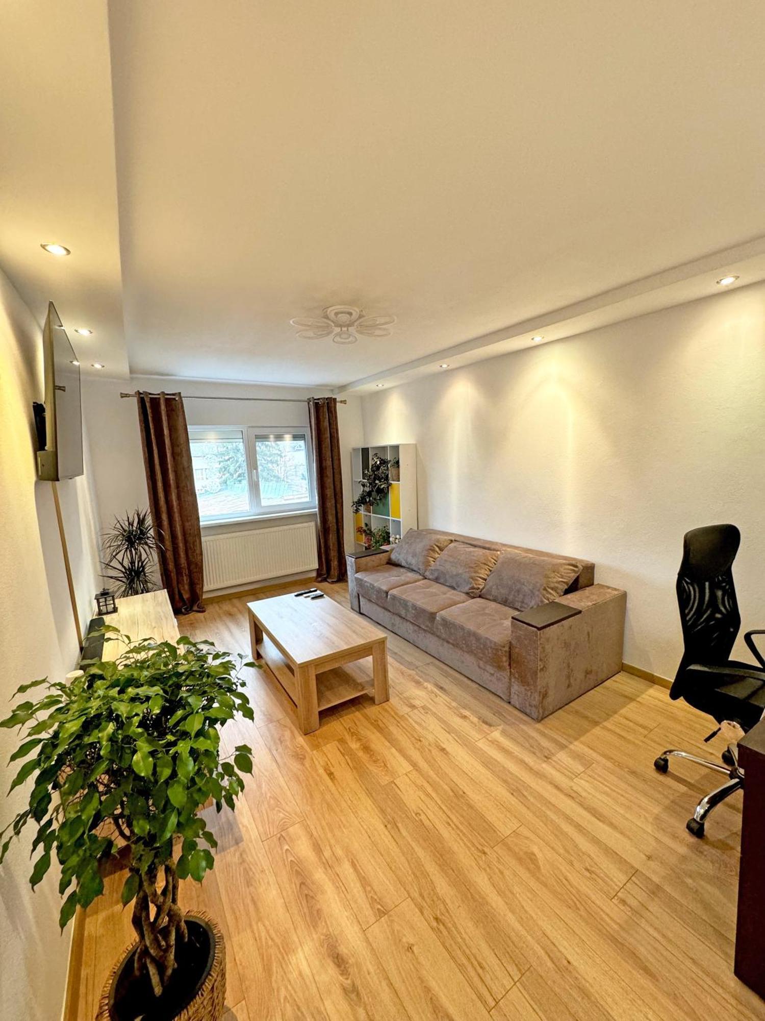 Ultracentral Apartment Târgu Jiu Esterno foto
